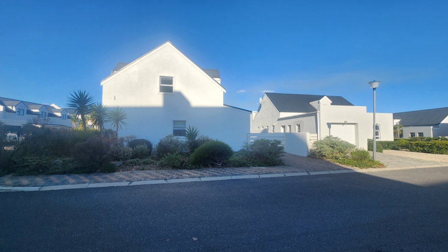 To Let 4 Bedroom Property for Rent in Westcliff Western Cape